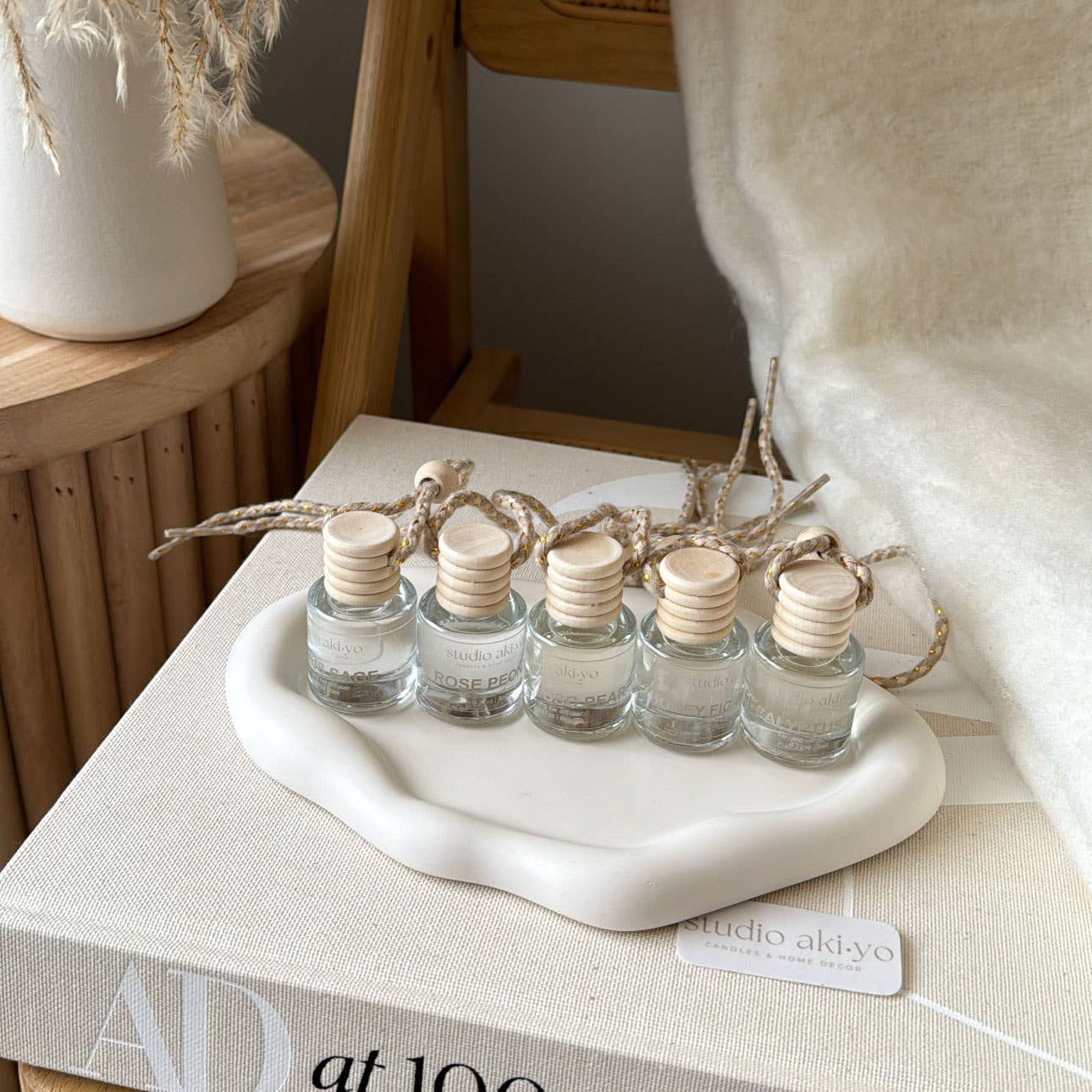 Studio Akiyo - Car Diffuser Winterberry | Holiday Winter Car Freshies