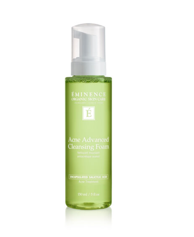 Liquid to foam salicylic acid cleanser to prevent breakouts