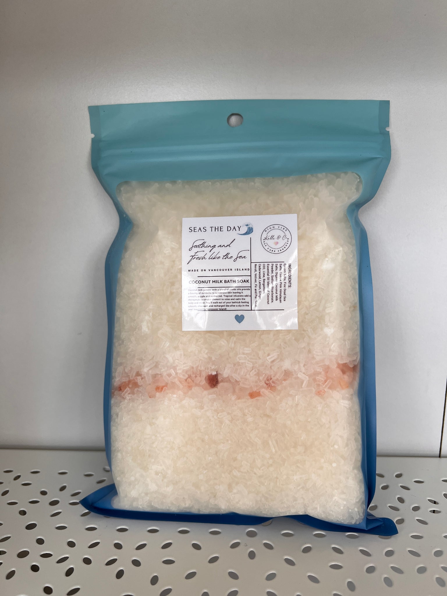 Coconut Milk Bath Soak- Majestic Isle - SEAS THE DAY COLLECTION | Kalli & Co.