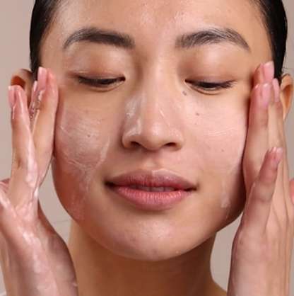 Mangosteen Daily Resurfacing Cleanser – Smooth, Bright &amp; Renew Skin