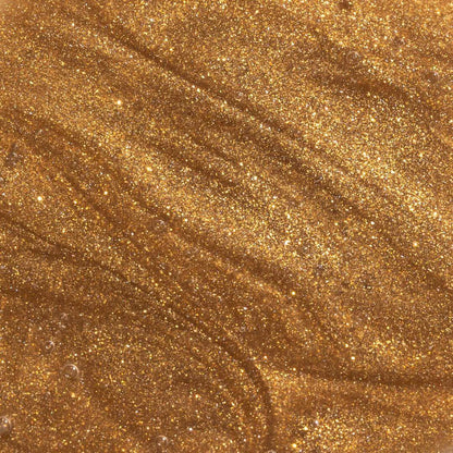Hydrating body oil with shimmer for glowing skin